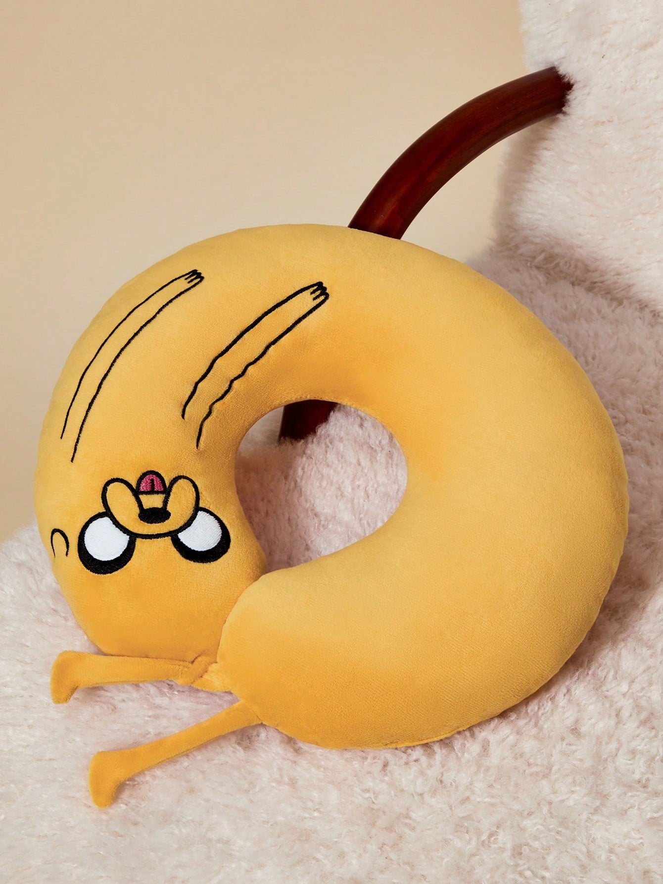 ADVENTURE TIME X SHEIN Embroidered Cartoon Pattern Travel Neck Travel Pillow, Gifts Yellow